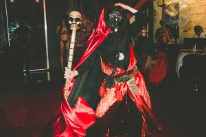 Eyes Wide Shut 2016-08-27