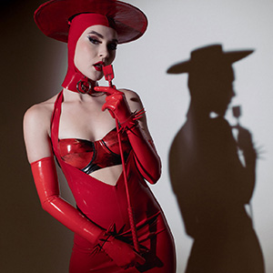 Alejandra Guerrero’s Lash! Promotional Photography & Design/01